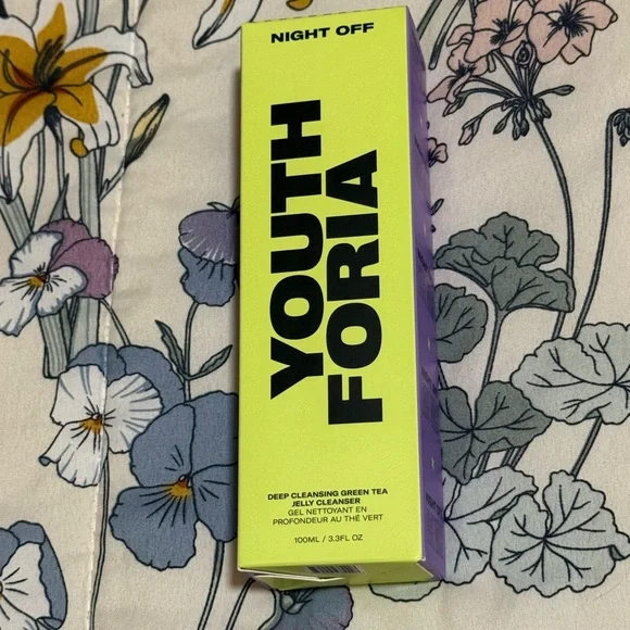 Youthforia Night Off Green Tea Jelly Cleanser | 3.3 oz | New in Box - Picture 3 of 3